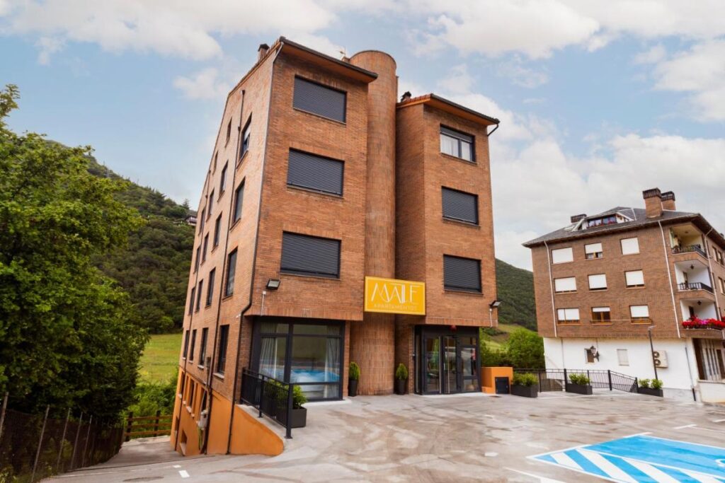 Apartamentos Maile