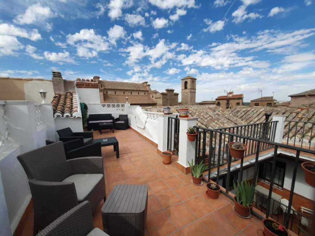 Historic Toledo Apartments with Shared Terrace Light and Caretakers