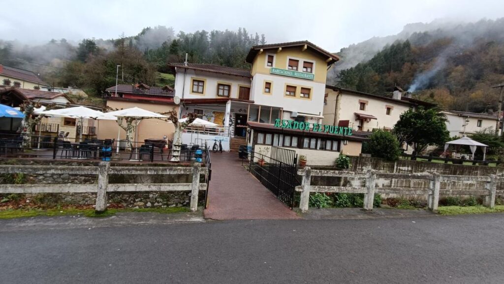 Habitaciones Restaurante Asador El Puente Galdames